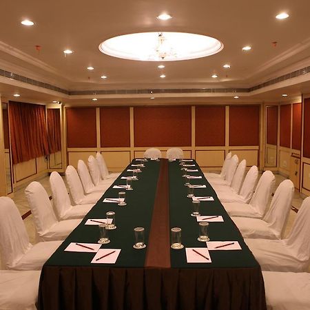 Royal Fort Hotel Визакхапатнам Екстериор снимка