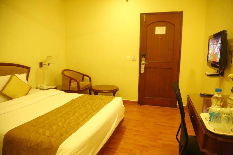 Royal Fort Hotel Визакхапатнам Екстериор снимка