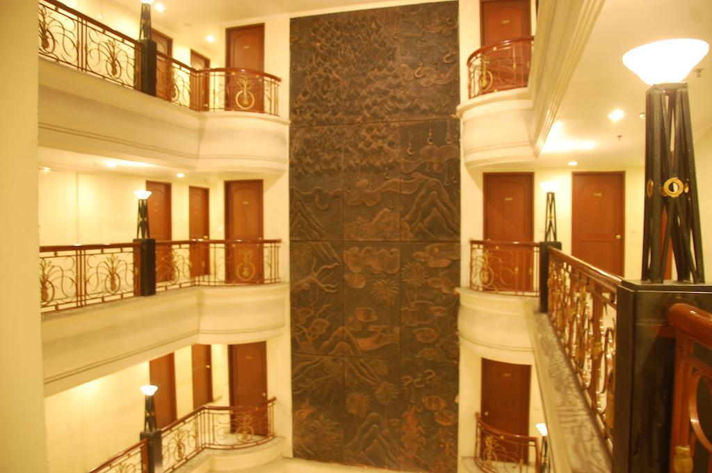 Royal Fort Hotel Визакхапатнам Екстериор снимка