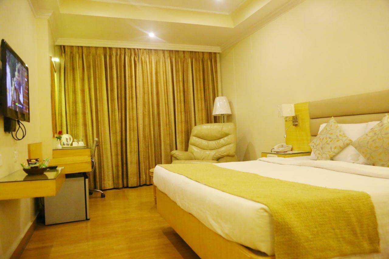 Royal Fort Hotel Визакхапатнам Екстериор снимка
