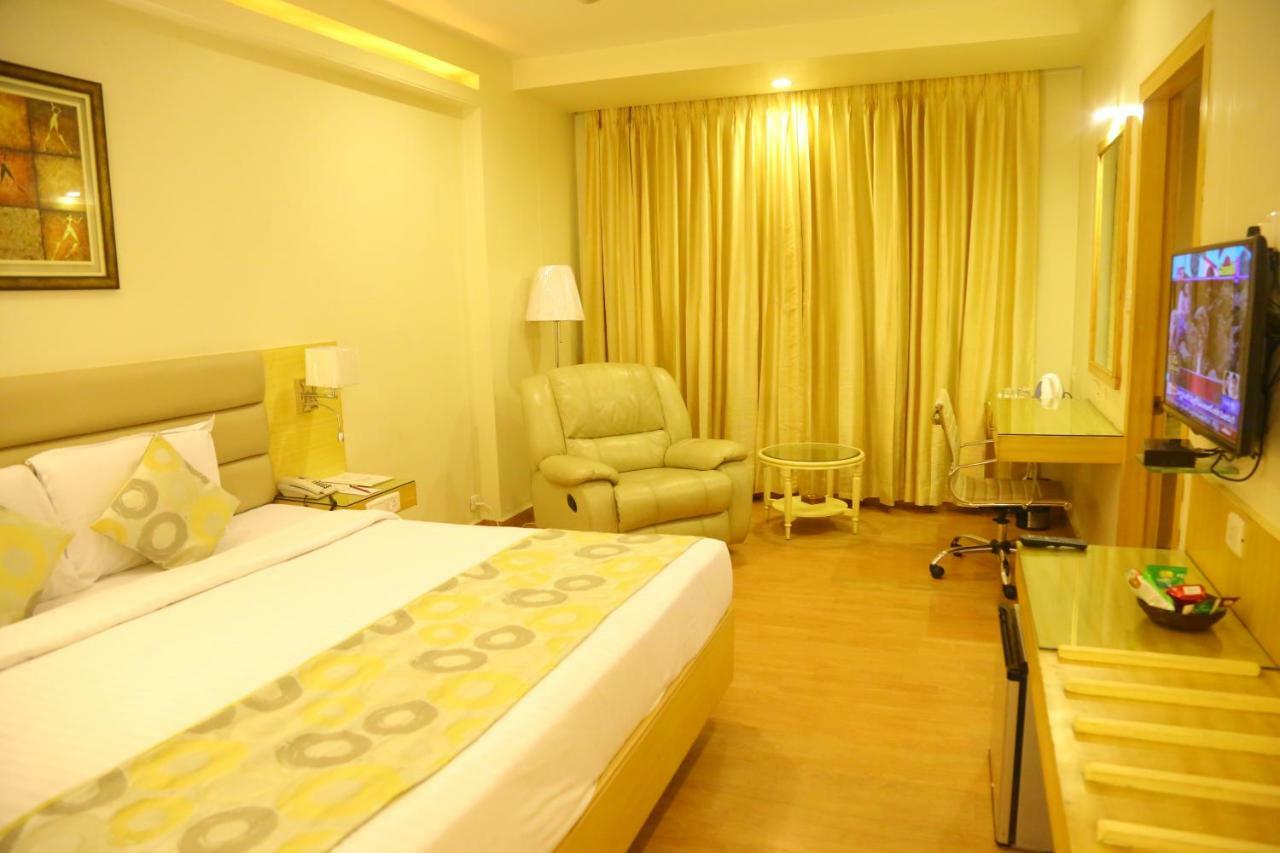 Royal Fort Hotel Визакхапатнам Екстериор снимка